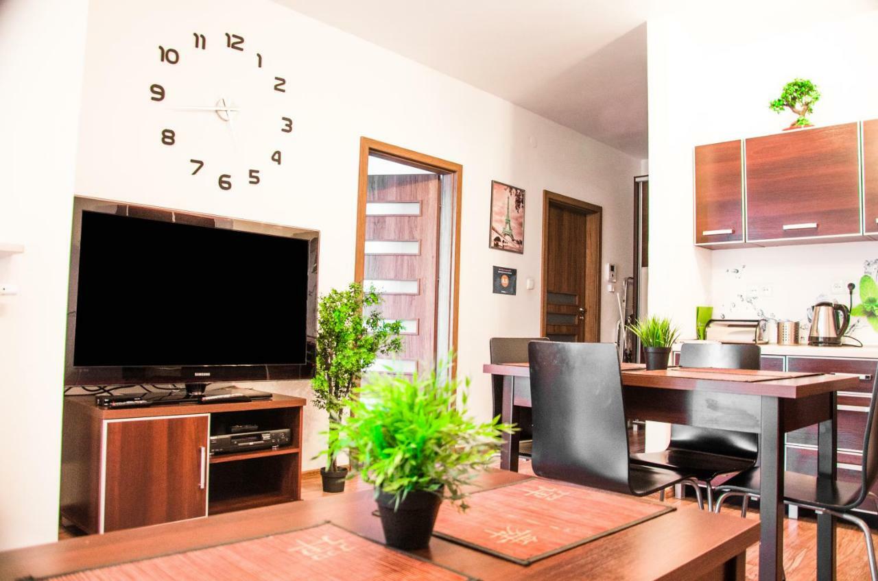 Apartament Centrum Gieldowa Varšava Exteriér fotografie