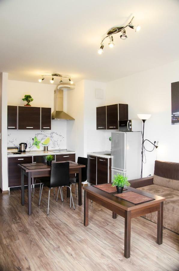 Apartament Centrum Gieldowa Varšava Exteriér fotografie