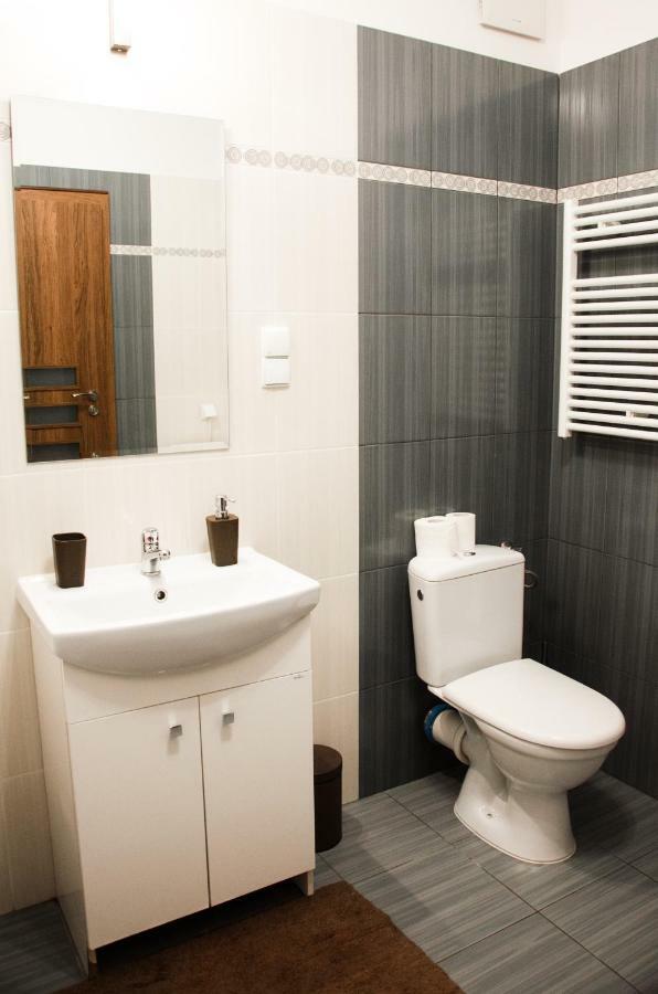 Apartament Centrum Gieldowa Varšava Exteriér fotografie